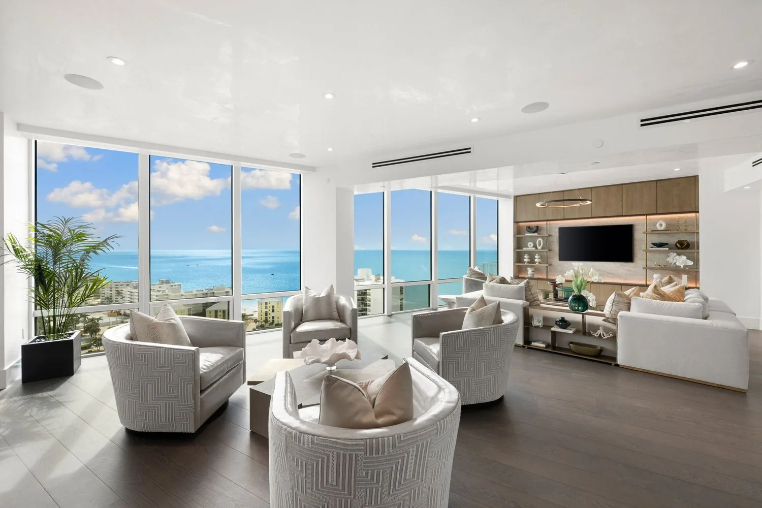 Park Shore Penthouse Renovation